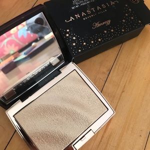 BNIB Amrezy highlighter